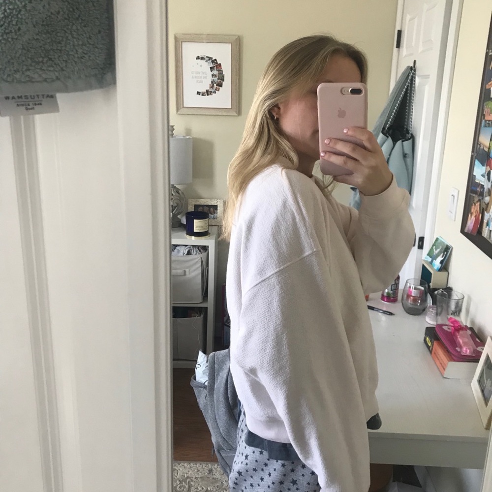 MADHAPPY Classic Reverse Weave Sweatshirt - Picture 15 of 16